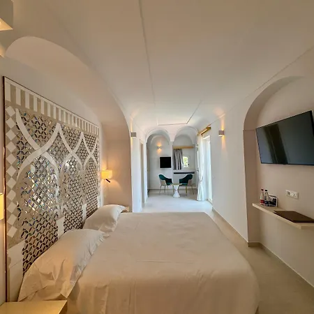 Otel Rufolo