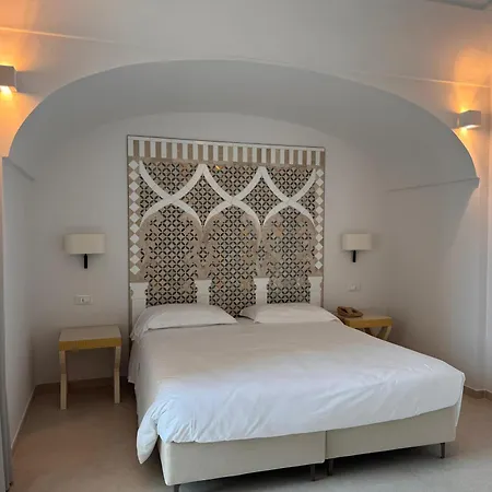 Hotel Rufolo 4*