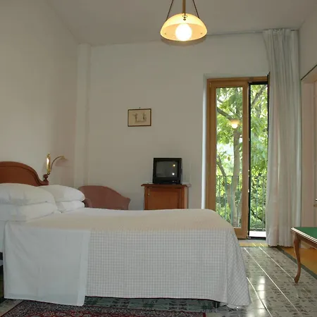 Rufolo Hotel 4*