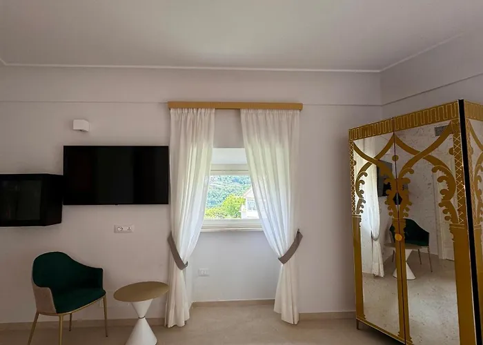 فندق روفولو 4*